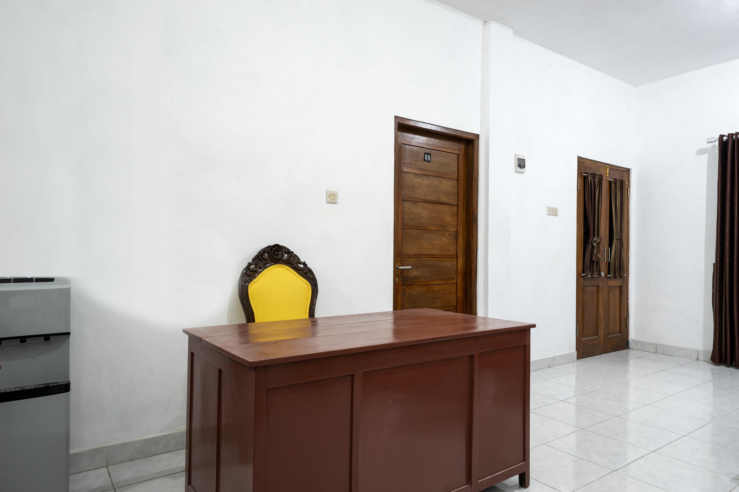 Oyo 2098 Homestay Kk Ngaglik Exteriör bild